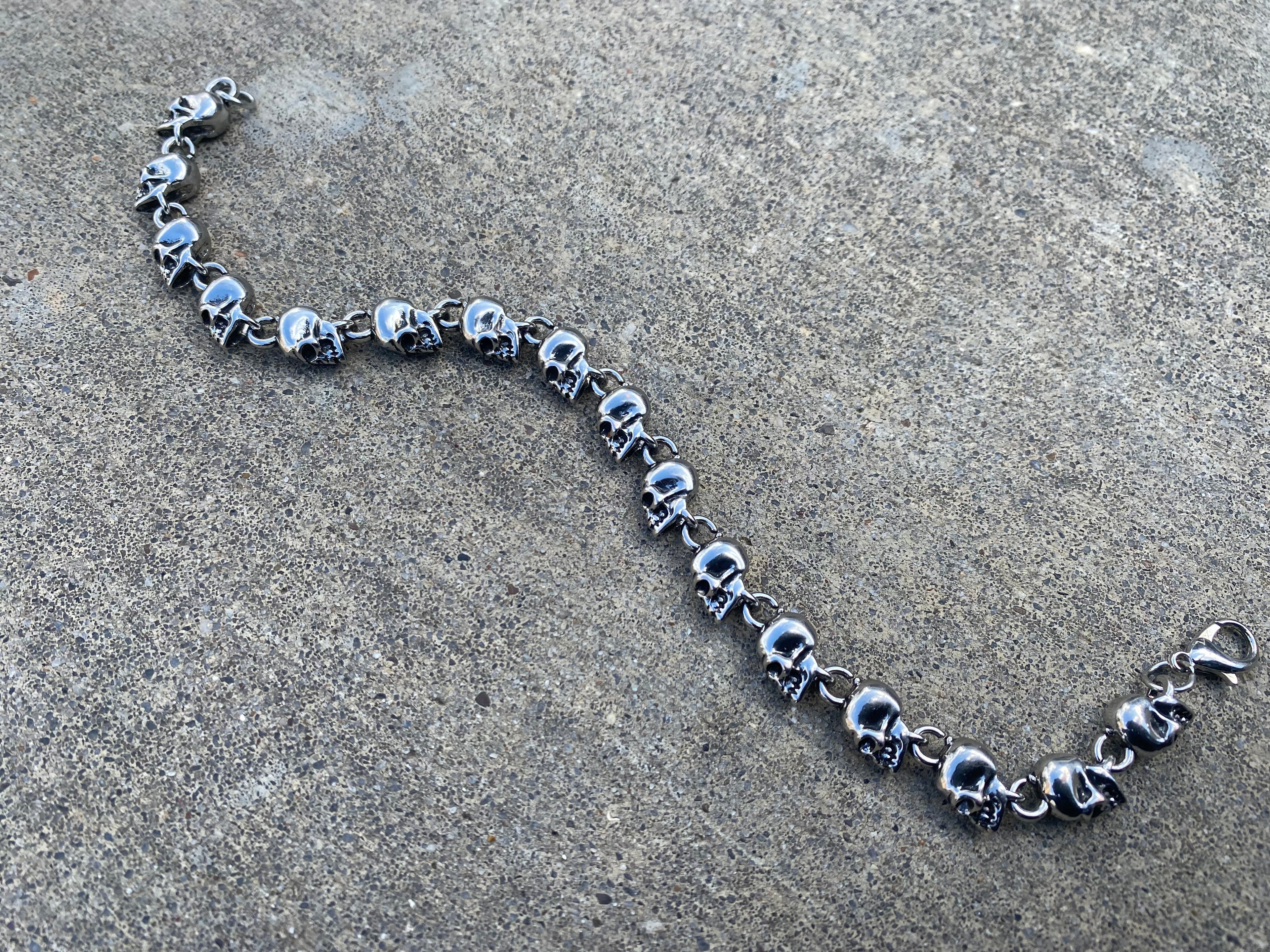 DINERO XXI ADJUSTABLE SKULL LINK BRACELET💱💫